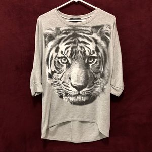 Tiger print loose top